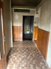 Prodám RD 4+1v původním stavu + zahrada - 4