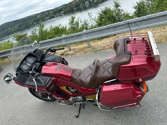 Yamaha XVZ 1200 Venture - 4