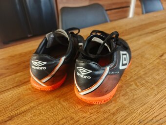 Sálovky UMBRO 37,5 - 4