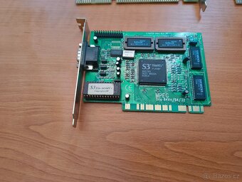 2x ISA (16-bit) a 2x PCI grafické karty - 4