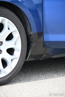 Ford Focus 1.6i 74KW MK2 2009 - 4