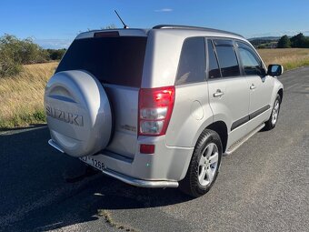 SUZUKI GRAND VITARA II 2.0i 103kw BENZIN 2.majitel tažné - 4