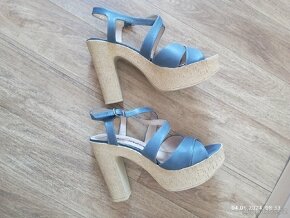 Prodám letní dámskou obuv.A reprák funkční . - 4