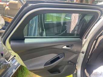 Ford Focus 1.0 ecoboost kombi NOVA CENA  - 4