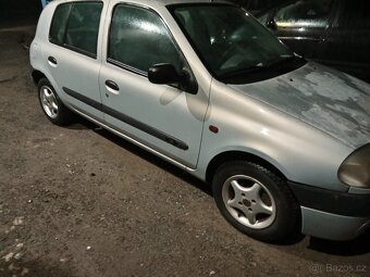RENAULT CLIO-NÁHRADNÍ DÍLY - 4
