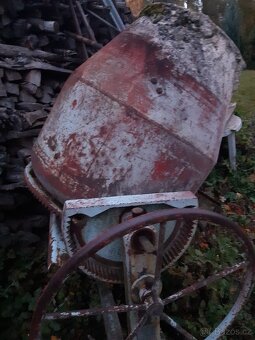 Dám za nabidnutou cenu stavební michacku - 4