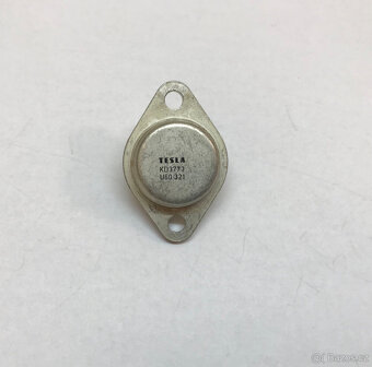 Tranzistory KD3773 - 4