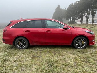 Kia Ceed SW 1.5 T-GDI - 4