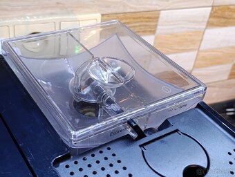 Espresso kávovar Melitta Caffeo Bistro - 4