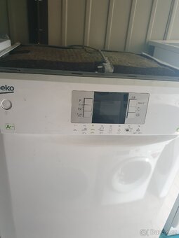 Myčka Beko 60cm - 4