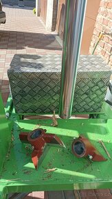 Hydraulický lis štípač - 4