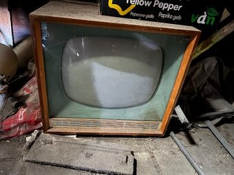retro televize, křeslo - 4