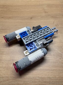LEGO Star Wars 75391 Captain Rex Y-Wing Microfighter - 4