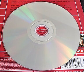 Bee Gees - The oficial story of The Bee Gees - DVD - 4