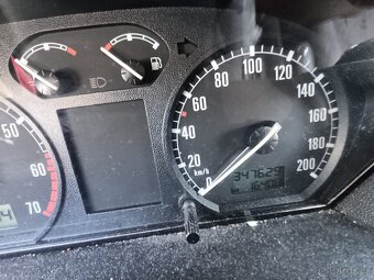 fabia1.4 benzín - 4