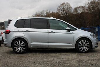 Volkswagen Touran 2,0 TDI HIGHLINE,DSG,PANORAMA,2021 - 4