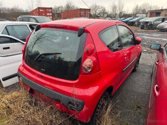 Díly z vozu Peugeot 107 - 4