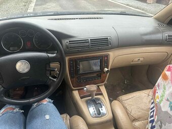 Passat b 5.5 combi 2.0 TDI 96 kW ,automat 2004 - 4