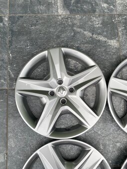 Poklice na Renault 15 - 4
