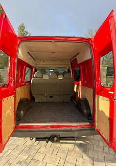 Ford Transit T300 2.2 TDCi (85 kW), 6 míst, tažné, ČR - 4