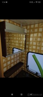 Karavan s předstanem - 4