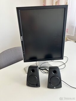 Monitor DELL 17” - 1280x1024 - 4