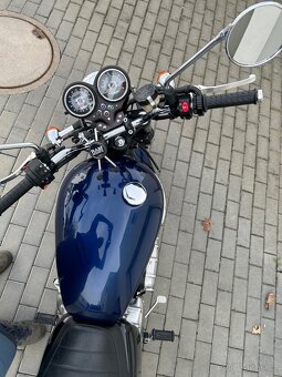 Triumph Bonnevile T100 - 4