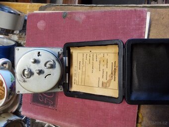 Starožitný cestovní kapesní budík - 4
