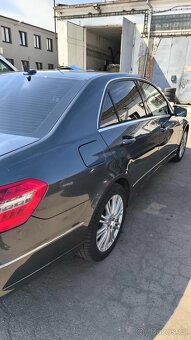 Prodám e220cdi W212 129 000kč - 4