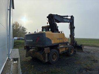 Kolový bagr VOLVO EW180C - 4