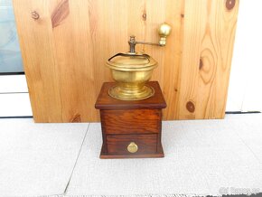 Velký kafemlýnek s mosazí - 4