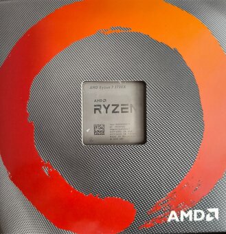 procesor AMD Ryzen 7 3700X - 4