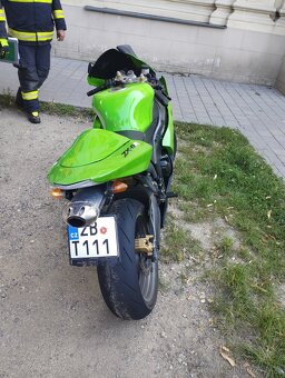 Kawasaki Ninja 636 / ZX6R 2005 - 4