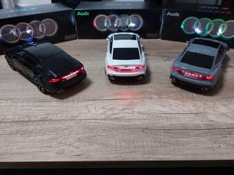 model auta Audi RS7 Sportback + dialkové +svetlá 1:18 - 4
