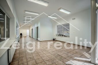 Kompletně soběstačný výrobní a skladový areál s kancelářemi  - 4