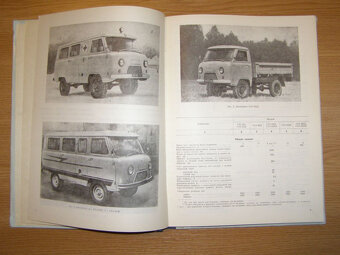 Prodám katalog náhradních dílů UAZ 452 - 4