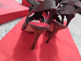 Kožená kabelka Carolina Herrera - 4