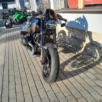 BMW R nineT Custom – Karbonová kola Romix & Kompletní Öhlins - 4