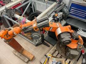 robot kuka - 4