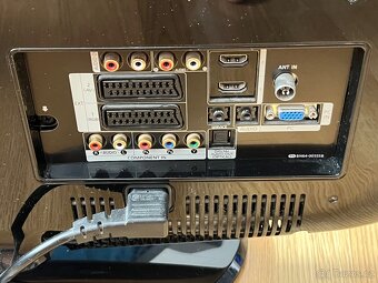 Samsung LE32R87BD - 4