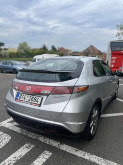 Honda Civic 8g 2.2 i-ctdi - 4