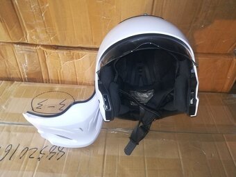Nova helma s hledím na skůtr nebo elektrickou koloběžku - 4