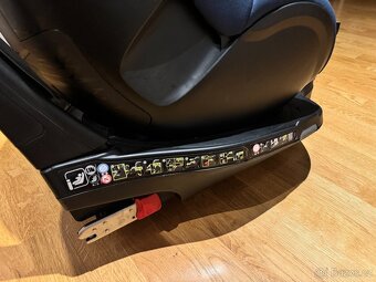 Britax Römer Dualfix Plus Night Blue |Ferrari mezi sedačkami - 4