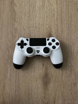 Playstation 4 500GB (PS4) - 4