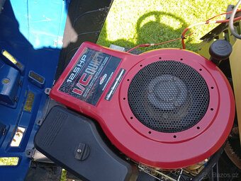 Prodám-zahradní traktor CastelGarden TCP102 - 4