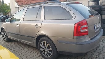 Octavia II 1.6 MPI 75 kw koupena nová v CR 2007 - 4