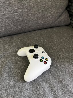 Xbox Series S - 4