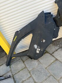 Audi a4 zadni blatnik - 4