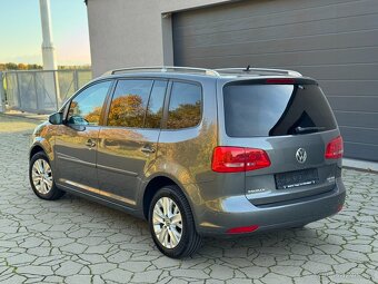 VW Touran 2013 2.0TDi 103kW LIFE 1.Majitel Tažné 2xkola - 4