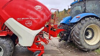 Lis s baličkou Lely Welger rpc 245 Tornado - 4